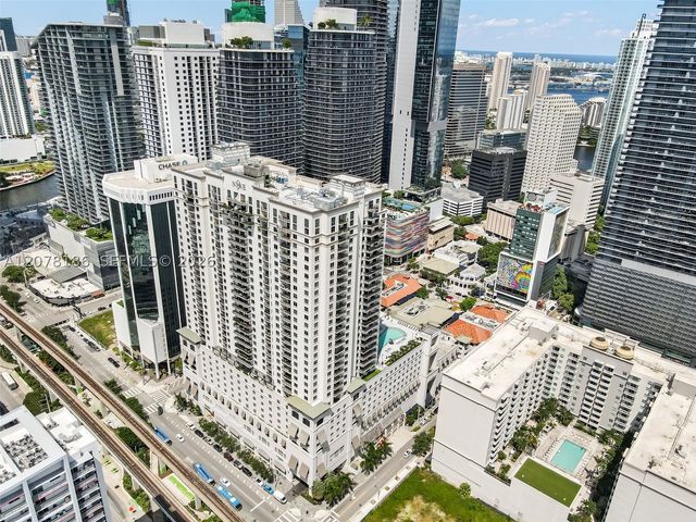 999 SW 1st Ave 2004, Miami, FL 33130