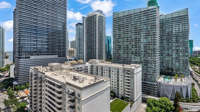 999 SW 1st Ave 2004, Miami, FL 33130
