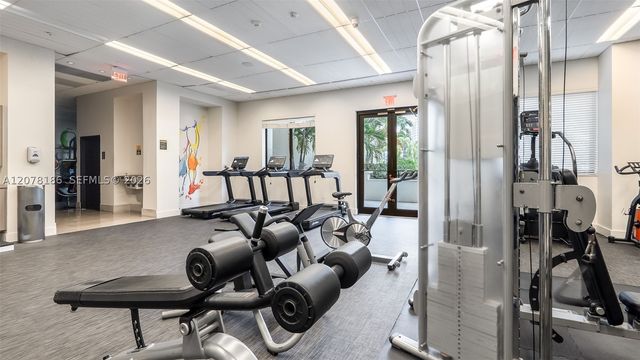 999 SW 1st Ave 2004, Miami, FL 33130
