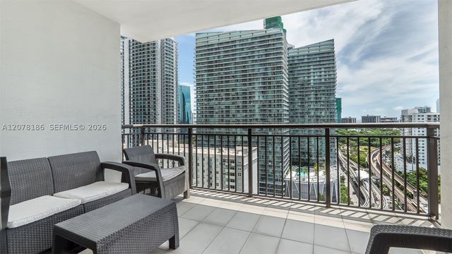 999 SW 1st Ave 2004, Miami, FL 33130