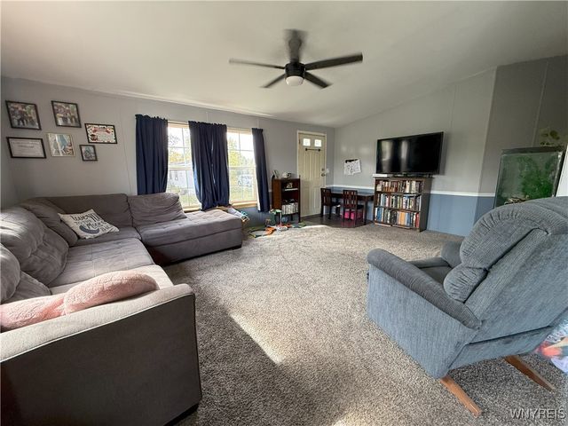 1306 Duchess Lane, Alden, NY 14004