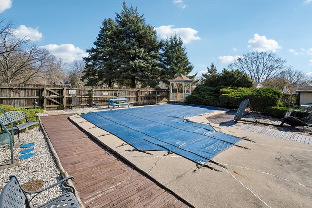 1608 E Lacona Avenue, Des Moines, IA 50320