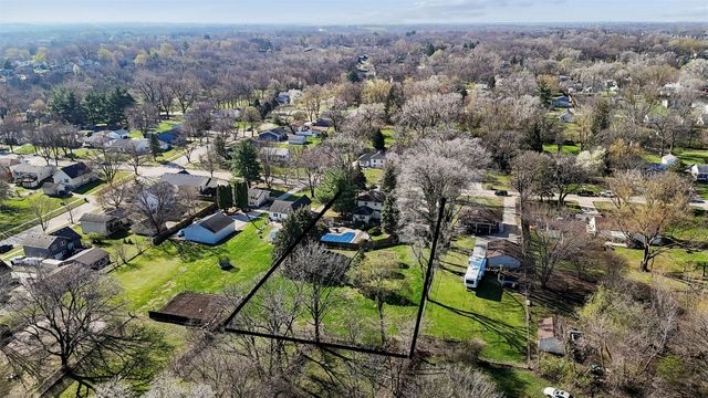 1608 E Lacona Avenue, Des Moines, IA 50320