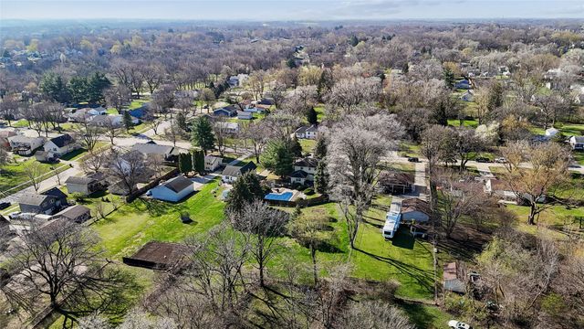 1608 E Lacona Avenue, Des Moines, IA 50320