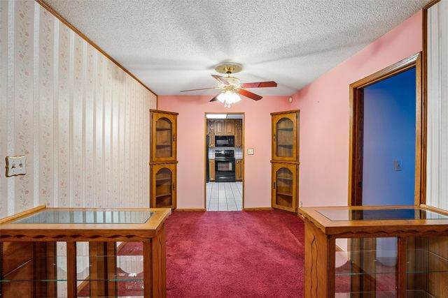 1608 E Lacona Avenue, Des Moines, IA 50320