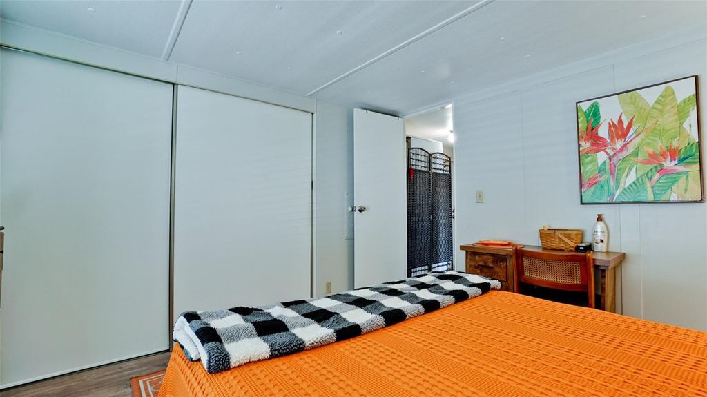 Image 12 of property listing at 5316 53RD AVENUE E D7, Bradenton, FL 34203