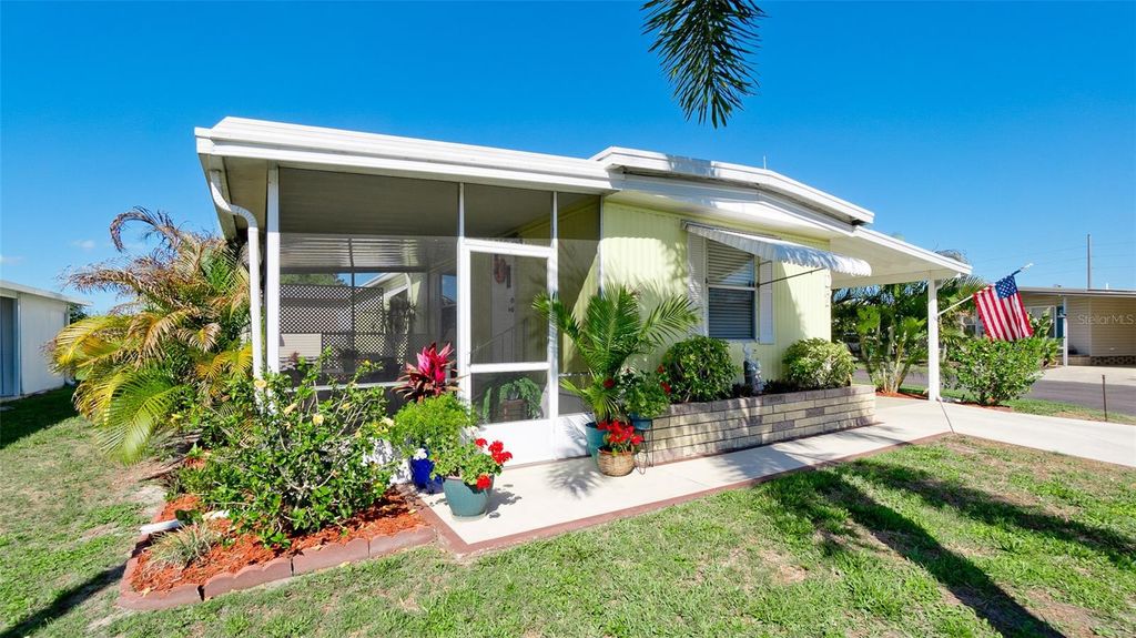 Image 26 of property listing at 5316 53RD AVENUE E D7, Bradenton, FL 34203