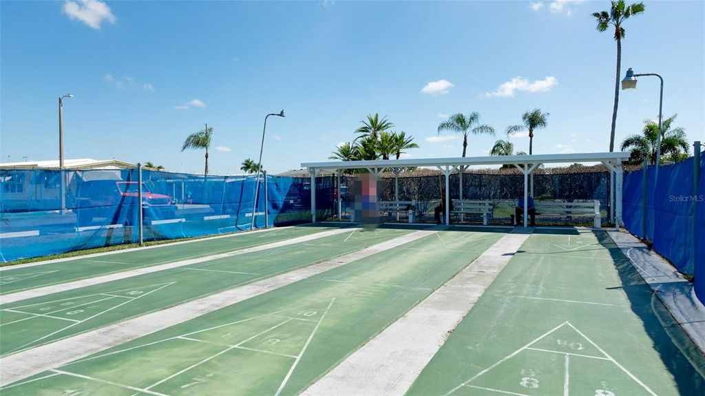 Image 41 of property listing at 5316 53RD AVENUE E D7, Bradenton, FL 34203