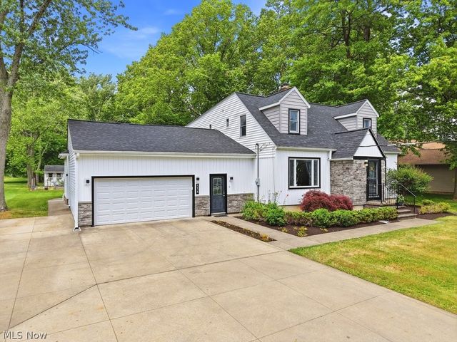 534 Miner Road, Highland Heights, OH 44143