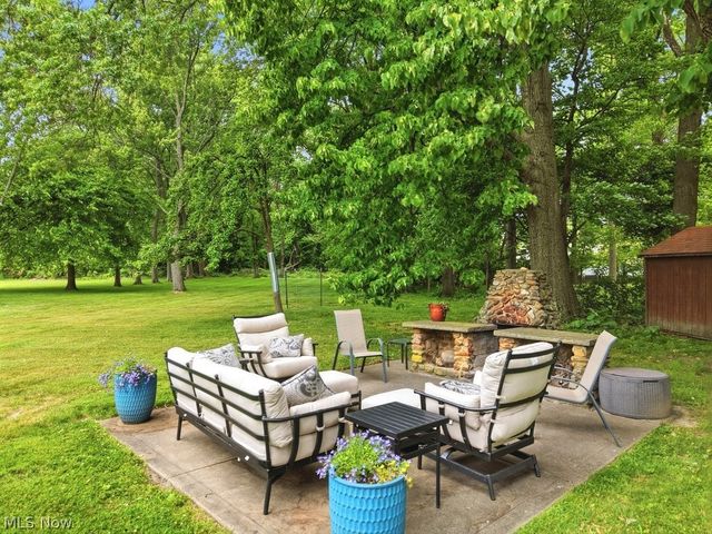 534 Miner Road, Highland Heights, OH 44143