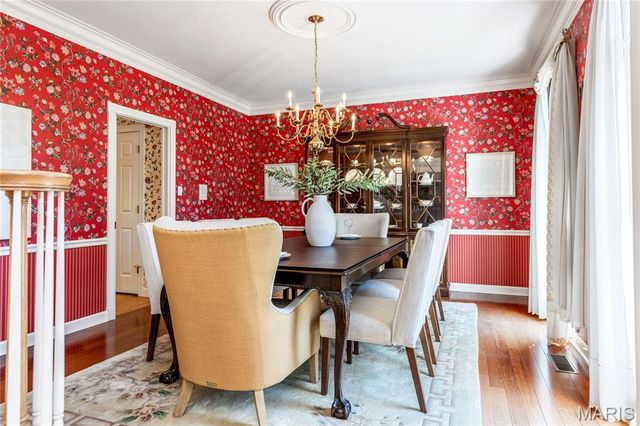 14301 Manderleigh Woods Drive, Town And Country, MO 63017