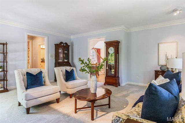 14301 Manderleigh Woods Drive, Town And Country, MO 63017