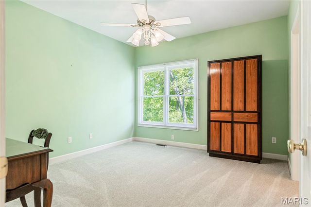 14301 Manderleigh Woods Drive, Town And Country, MO 63017