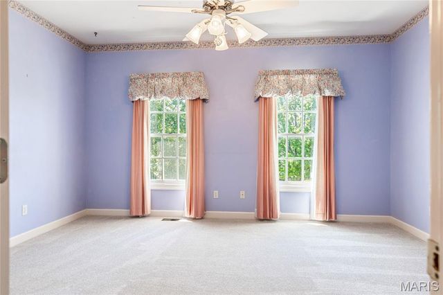 14301 Manderleigh Woods Drive, Town And Country, MO 63017