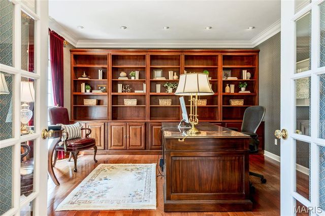 14301 Manderleigh Woods Drive, Town And Country, MO 63017