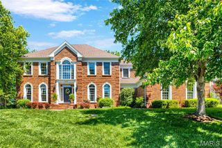 14301 Manderleigh Woods Drive, Town And Country, MO 63017