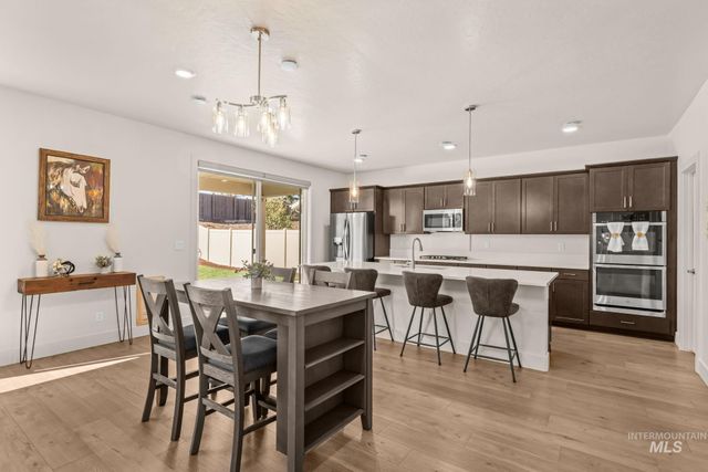 5345 S Snowden Ave, Meridian, ID 83642