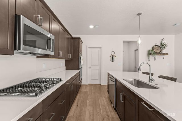5345 S Snowden Ave, Meridian, ID 83642