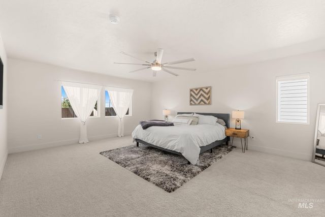 5345 S Snowden Ave, Meridian, ID 83642