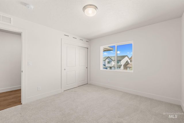 5345 S Snowden Ave, Meridian, ID 83642