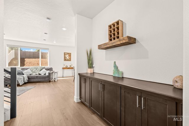5345 S Snowden Ave, Meridian, ID 83642