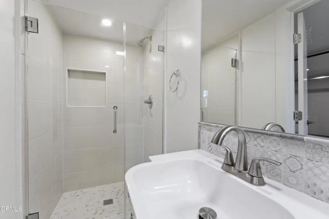 22718 Cantlay Street, West Hills, CA 91307