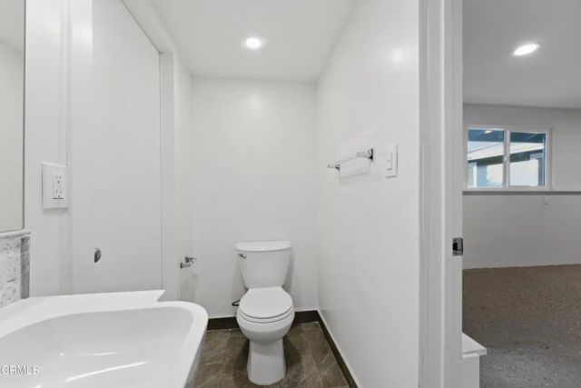 22718 Cantlay Street, West Hills, CA 91307