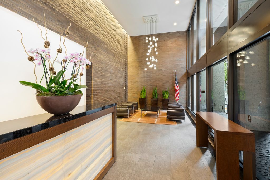 2650 N LAKEVIEW Avenue 1201, Chicago, IL 60614 — photo 4