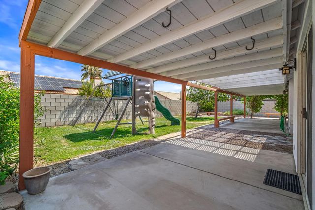 69812 Willow Lane, Cathedral City, CA 92234