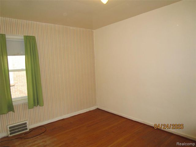 19500 Hoover Street, Detroit, MI 48205