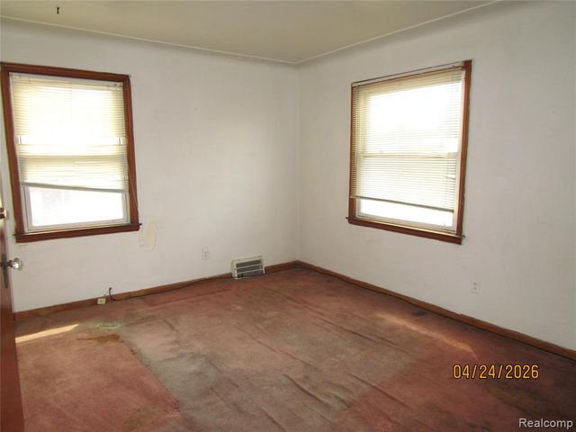 19500 Hoover Street, Detroit, MI 48205