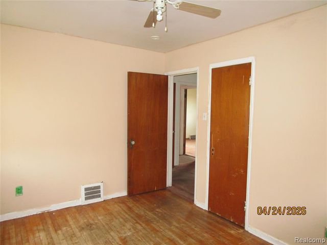 19500 Hoover Street, Detroit, MI 48205
