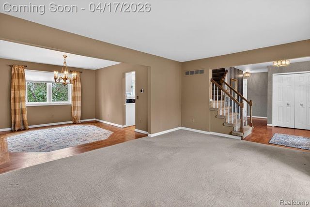 3679 Heatherwood Court, Rochester Hills, MI 48309
