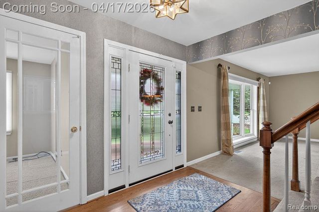 3679 Heatherwood Court, Rochester Hills, MI 48309