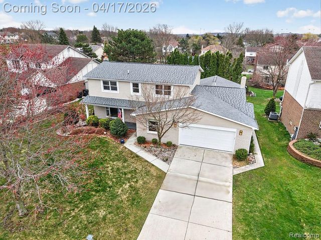 3679 Heatherwood Court, Rochester Hills, MI 48309