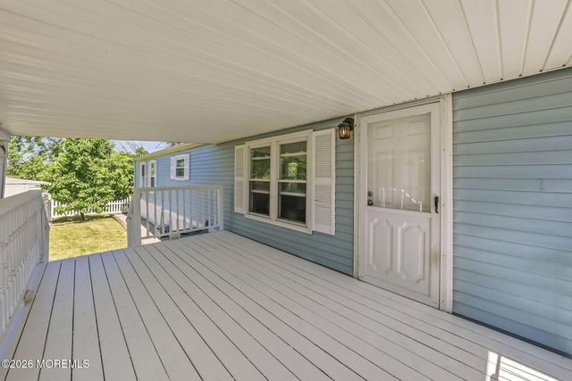 28 Bayshore Mobile Mnr, Hazlet, NJ 07730