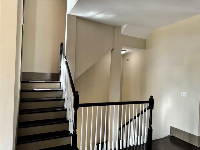 745 Fountainhead Lane 123, Atlanta, GA 30324