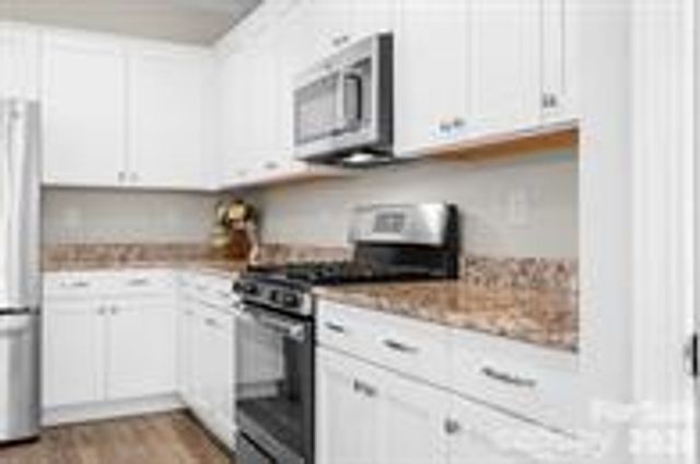 6296 Raven Rock Drive, Denver, NC 28037