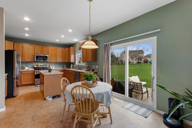 2180 Willow Pond WAY, Grafton, WI 53024