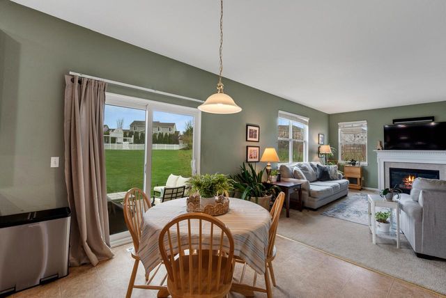 2180 Willow Pond WAY, Grafton, WI 53024