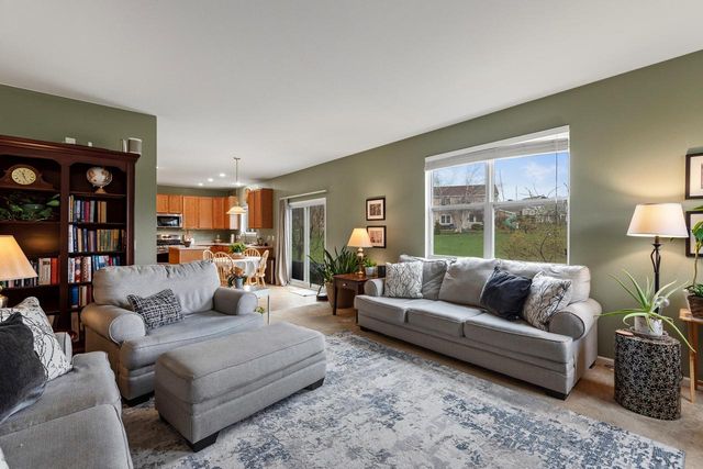 2180 Willow Pond WAY, Grafton, WI 53024