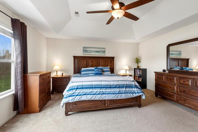 2180 Willow Pond WAY, Grafton, WI 53024