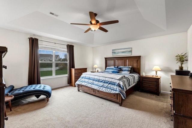 2180 Willow Pond WAY, Grafton, WI 53024