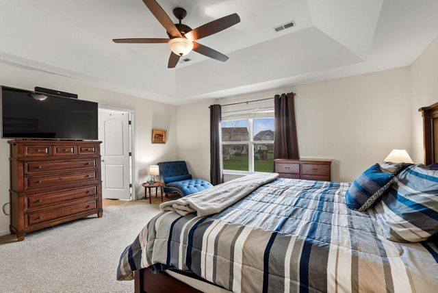 2180 Willow Pond WAY, Grafton, WI 53024