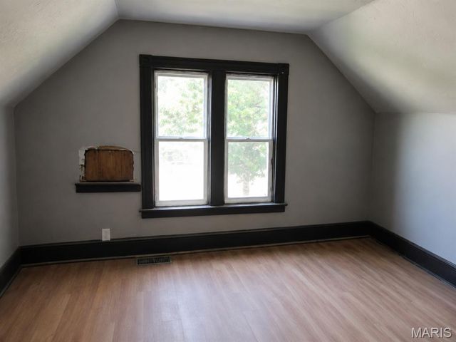 6732 Robbins Avenue, St Louis, MO 63133