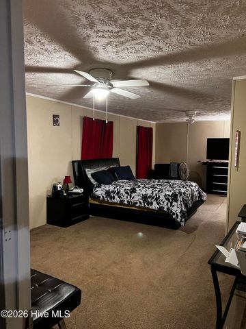 1782 Old Warsaw Road, Clinton, NC 28328