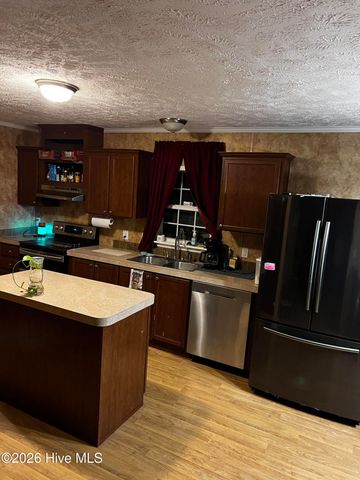 1782 Old Warsaw Road, Clinton, NC 28328