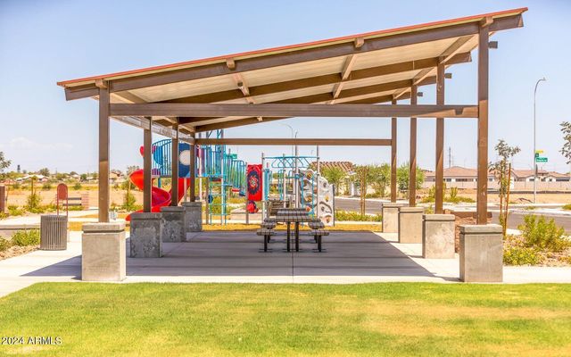 12408 W ATLANTIS Way, Avondale, AZ 85323