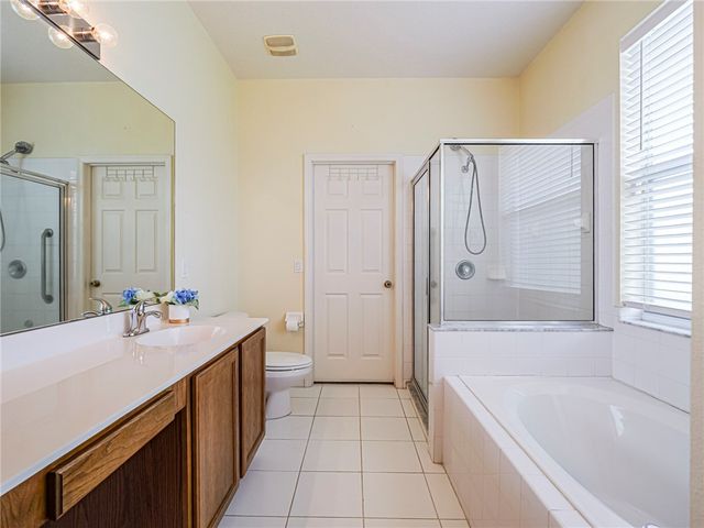 7916 105th Court, Vero Beach, FL 32967