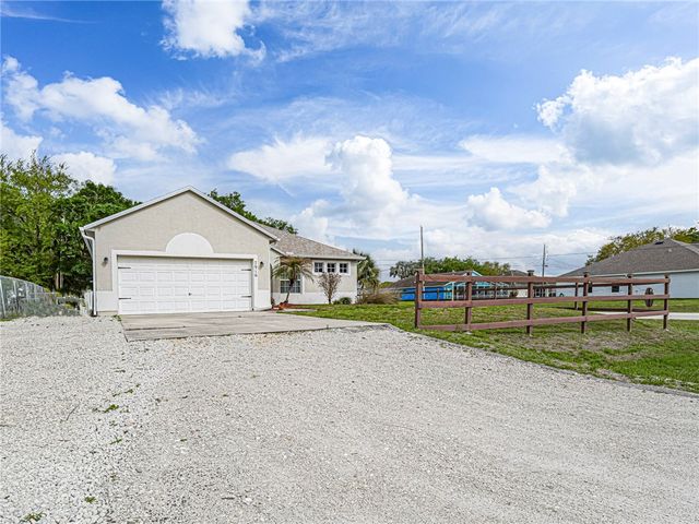 7916 105th Court, Vero Beach, FL 32967